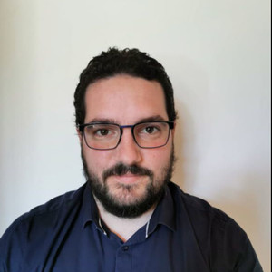 Jordan - Prof de langages informatiques - Perrigny