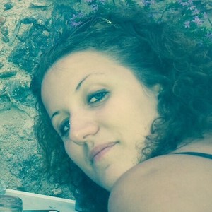 Celine - Prof d'initiation informatique - Camélas