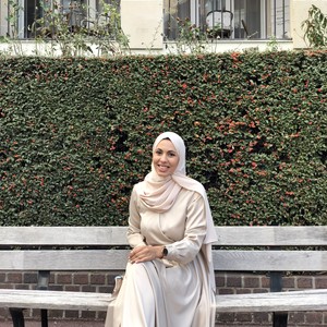 Chaima - Prof de maths - Antony