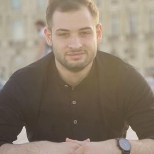 Hassan - Prof de physique - Genève