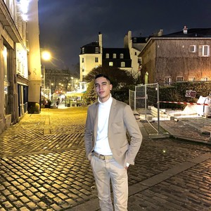 Rayan - Prof de français - Saint-Étienne