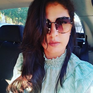 Mounia - Prof de réduction d'accent arabe - Cenon