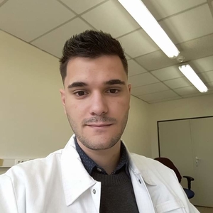 Antoine - Prof de chimie - Frasnes-lez-Anvaing