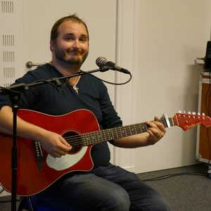 Pierre - Prof de guitare - Olivet