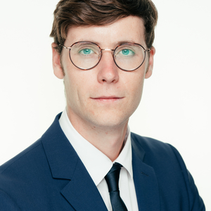 Adrien - Prof de droit civil - Paris