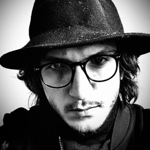 Leo - Prof de graphisme - Paris 16e