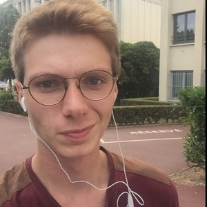 Antoine - Prof d'histoire - Caen