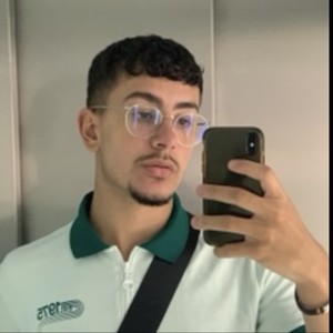 Rayhan - Prof de français - Bruxelles