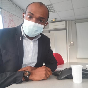 Franky Prudence - Prof de physique - chimie - Fontaine