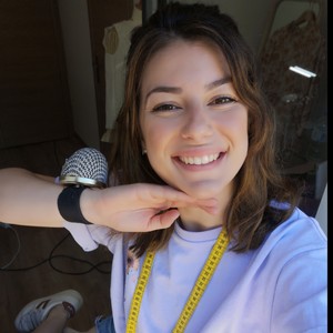 Justine - Prof de couture - Barbirey-sur-Ouche