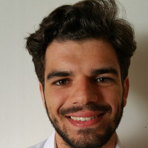 Arnaud - Prof d'histoire - Paris