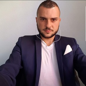 Micael - Prof de maths - Fribourg