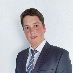 Yann - Prof d'initiation informatique - Saint-Cergue