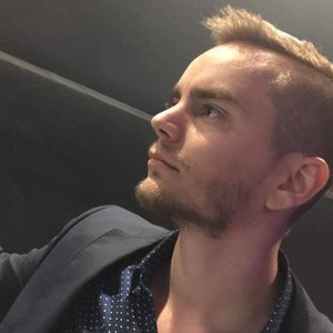 François - Prof de programmation - Ottignies-Louvain-la-Neuve