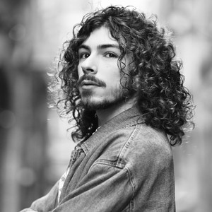 Lucas - Prof d'histoire - Paris