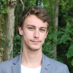 Alex - Prof d'initiation informatique - Vannes