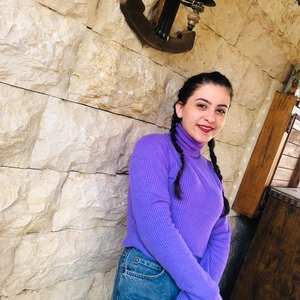 Lorena - Prof de physique - chimie - Paris