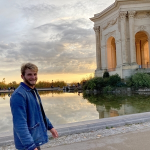 Charles - Prof d'anglais - Paris