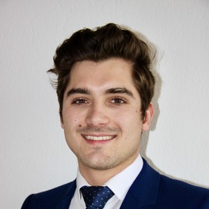 Nicolas - Prof de droit - Lyon 2e