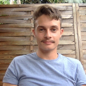Nicolas - Prof d'histoire - géo - Saint-Pierre