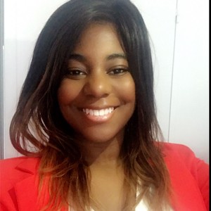 Kelly - Prof de marketing - Torcy