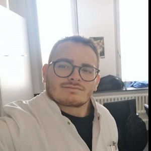Romian - Prof de biologie - San Marzano Sul Sarno