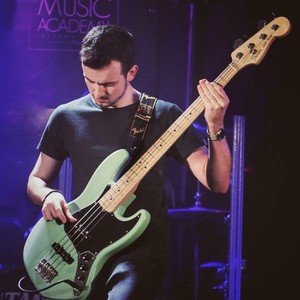 Esteban - Prof de basse - Vesoul