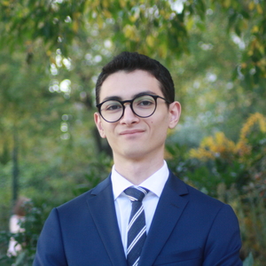Aziz - Prof de préparation concours sciences po - Paris