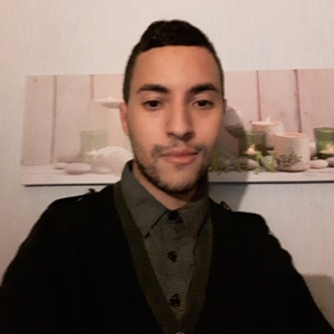 Hassen - Prof d'anglais - Fosses