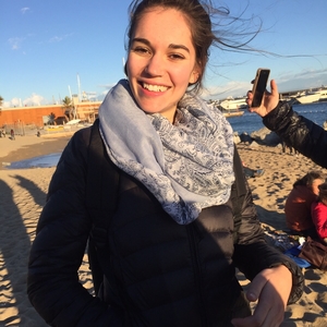 Laura - Prof d'aide aux devoirs - Versailles