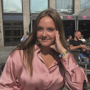 Julia - Prof de maths - Rouen