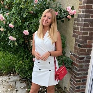 Manon - Prof de maths - Saint-Gratien