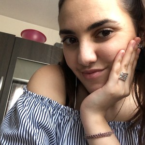 Léa - Prof de maths - Grenoble