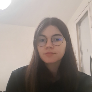 Julie - Prof de maths - Angers