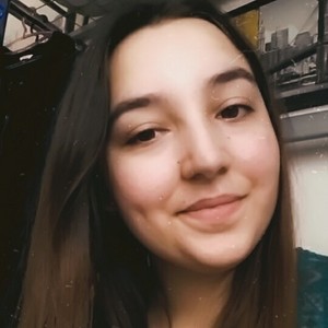 Elina - Prof d'aide aux devoirs - Reims