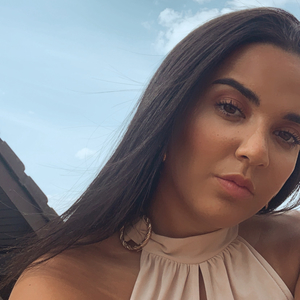 Kenza - Prof de marketing - Hégenheim