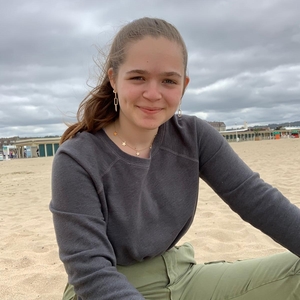 Clara - Prof de maths - Enghien-les-Bains