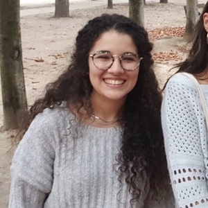 Kawthar - Prof de maths - Aubervilliers