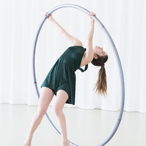 Julia - Prof de cirque - Paris