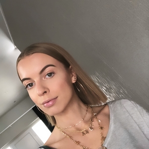 Erin - Prof d'aide aux devoirs - Honnelles
