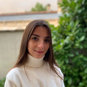 Laura - Prof de droit civil - 