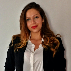 Raffaella - Prof de marketing - Paris