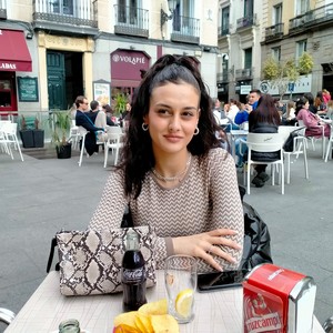 Nassima - Prof d'espagnol - Nanterre