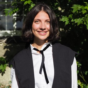 Elsa - Prof de droit - Paris 16e