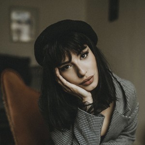 Esther - Prof de français - Paris