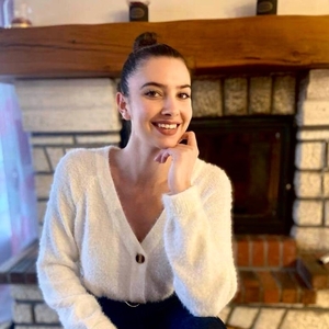 Larissa - Prof de maths - Le Poiré-sur-Vie