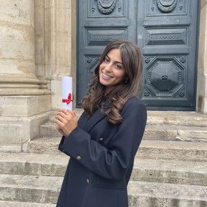 Loren - Prof d'économie - Paris