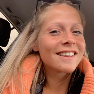 Marine - Prof de maths - Hénin-Beaumont