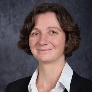 Léa - Prof de maths - Vernon