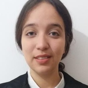 Naima - Prof de maths - Maisons-Alfort
